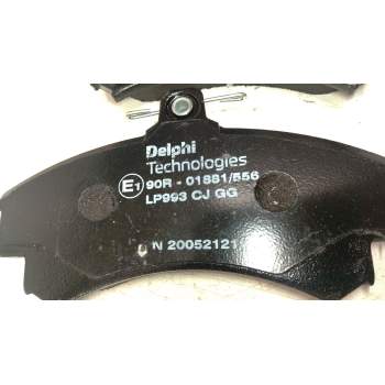 Recambio de pastillas freno delanteras para mitsubishi carisma (da_) 1.6 (da1a) referencia OEM IAM LP993 90R01881556 