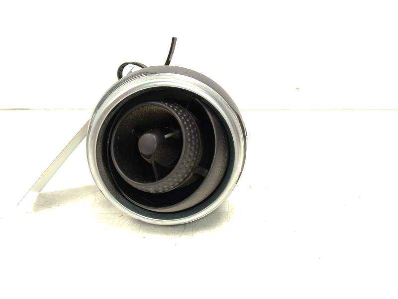 Recambio de aireador derecho para nissan juke (f15) 1.6 referencia OEM IAM 6876C6PA0A  