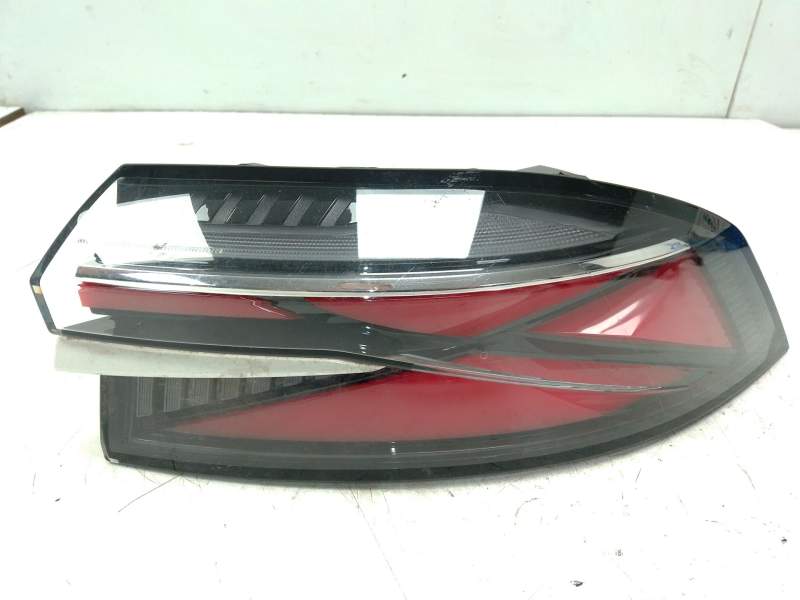 Recambio de piloto trasero derecho para mg (saic) mg hs (as3a) referencia OEM IAM 11644502  