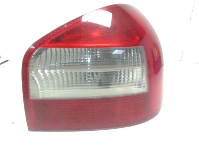 Recambio de piloto trasero derecho para audi a3 (8l1) 1.9 tdi referencia OEM IAM 8L0945096B  