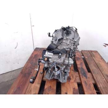 Recambio de caja cambios para hyundai h350 furgoneta 2.5 crdi referencia OEM IAM 4300059001  