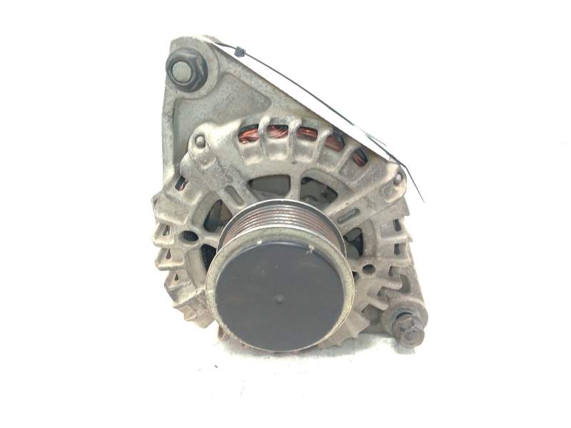 Recambio de alternador para hyundai h350 furgoneta 2.5 crdi referencia OEM IAM 373004A900  