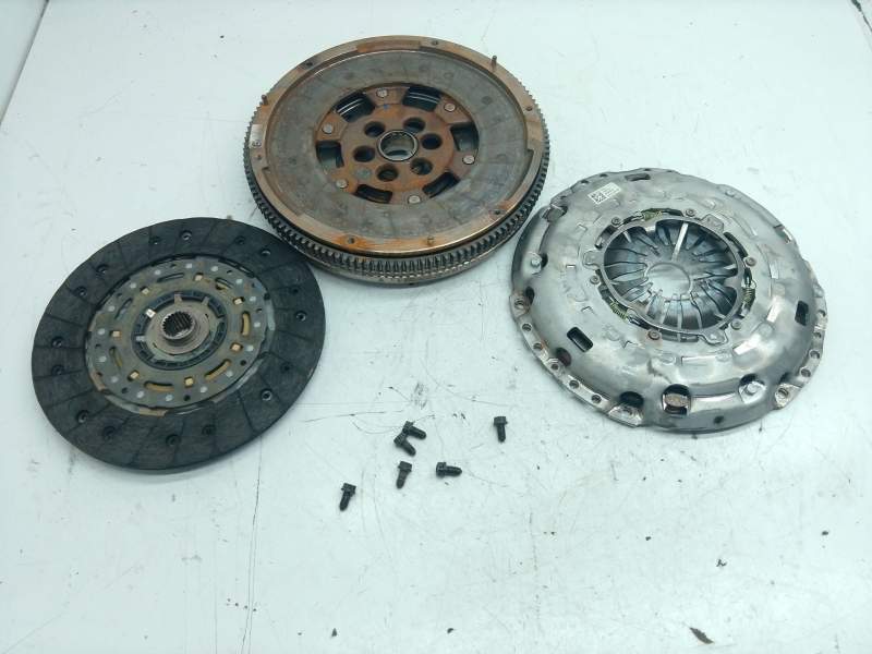 Recambio de kit embrague para volkswagen tiguan (5n_) 2.0 tdi referencia OEM IAM   