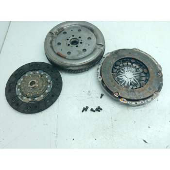 Recambio de kit embrague para volkswagen tiguan (5n_) 2.0 tdi referencia OEM IAM   