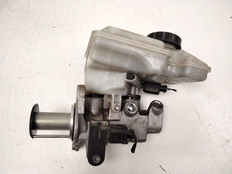 Recambio de bomba freno para volkswagen tiguan (5n_) 2.0 tdi referencia OEM IAM 5Q1611301C  