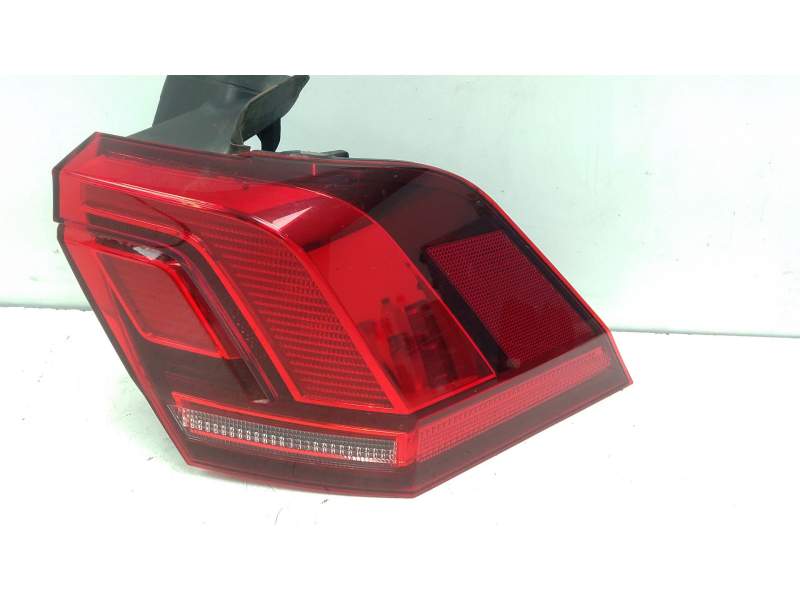 Recambio de piloto trasero derecho para volkswagen tiguan (5n_) 2.0 tdi referencia OEM IAM 5NA945096B  