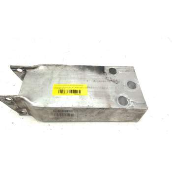 PUNTERA CHASIS DELANTERA IZQUIERDA A2056200395 