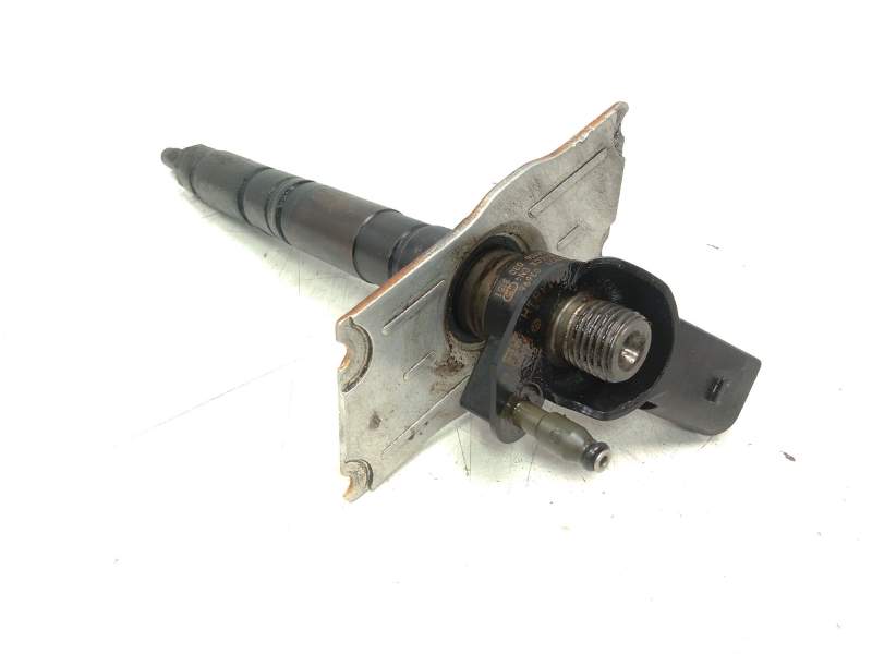 Recambio de inyector para volkswagen tiguan (5n_) 2.0 tdi referencia OEM IAM 03L130277  
