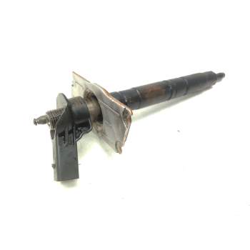 Recambio de inyector para volkswagen tiguan (5n_) 2.0 tdi referencia OEM IAM 03L130277  