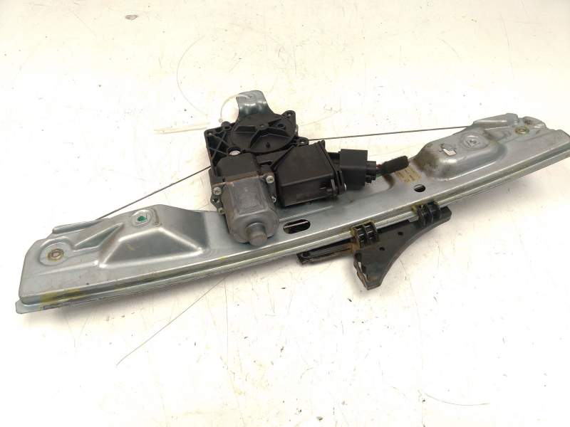 Recambio de elevalunas trasero izquierdo para opel insignia a (g09) 2.0 cdti (68) referencia OEM IAM 966308102  