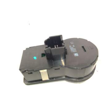 Recambio de mando luces para opel insignia a (g09) 2.0 cdti (68) referencia OEM IAM 13268702  