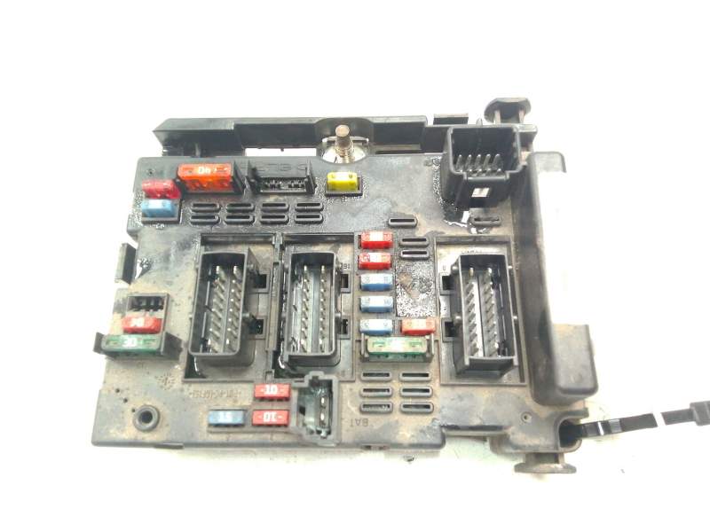 Recambio de caja fusibles para peugeot 307 sw (3h) 2.0 16v referencia OEM IAM   