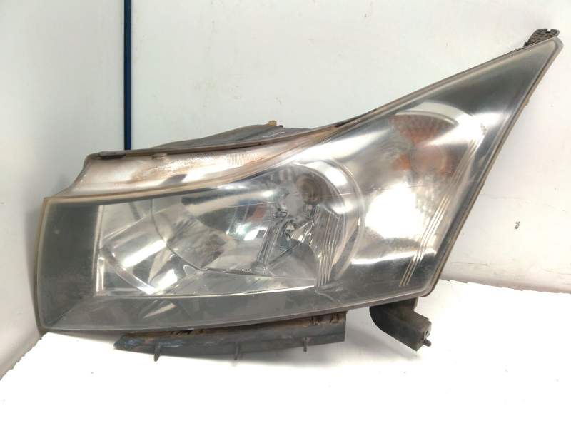Recambio de faro izquierdo para chevrolet cruze (j300) 1.6 referencia OEM IAM   