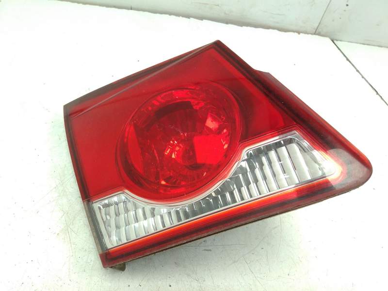 Recambio de piloto trasero izquierdo porton para chevrolet cruze (j300) 1.6 referencia OEM IAM   