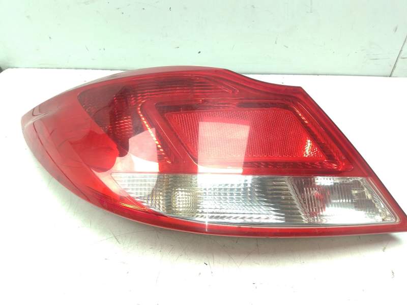 Recambio de piloto trasero izquierdo para opel insignia a (g09) 2.0 cdti (68) referencia OEM IAM 13226833  