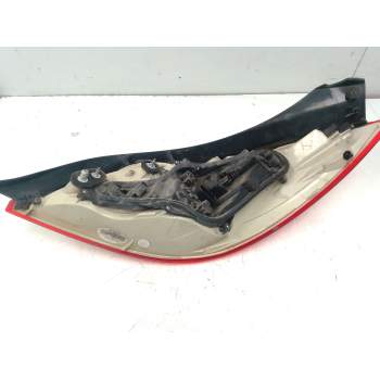 Recambio de piloto trasero izquierdo para opel insignia a (g09) 2.0 cdti (68) referencia OEM IAM 13226833  