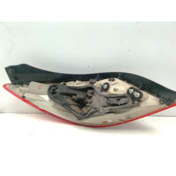 Recambio de piloto trasero derecho para opel insignia a (g09) 2.0 cdti (68) referencia OEM IAM 13226839  