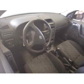 opel astra g berlina del año 1999