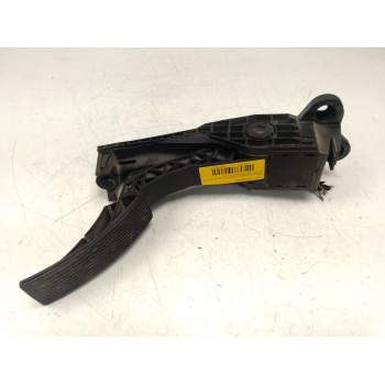PEDAL ACELERADOR A1643000004 