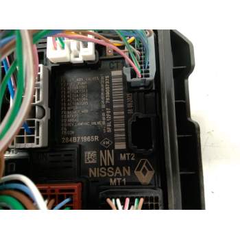Recambio de caja fusibles para dacia sandero iii 1.0 tce 90 eco-g referencia OEM IAM 284C02176R  