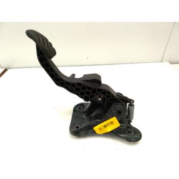 Recambio de pedal embrague para dacia sandero iii 1.0 tce 90 eco-g referencia OEM IAM 465400116R  