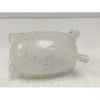 Recambio de deposito expansion para dacia sandero iii 1.0 tce 90 eco-g referencia OEM IAM 217102572R  