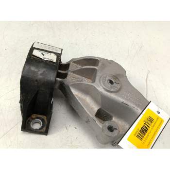 SOPORTE MOTOR DERECHO SUPERIOR 113752043R 