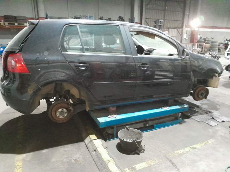 VOLKSWAGEN GOLF V (1K1)