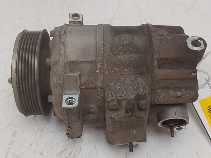 Recambio de compresor aire acondicionado para volkswagen golf v (1k1) 1.9 tdi referencia OEM IAM 03274105563  
