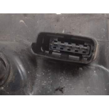 Recambio de faro derecho para renault clio ii (bb_, cb_) 1.5 dci (b/c2j) referencia OEM IAM 8200478  