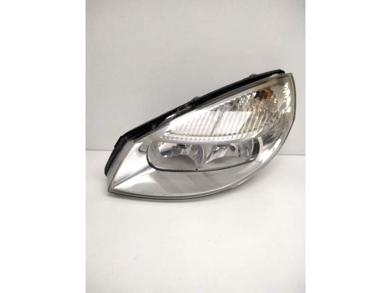 Recambio de faro izquierdo para renault scénic ii (jm0/1_) 1.9 d referencia OEM IAM 15810300  