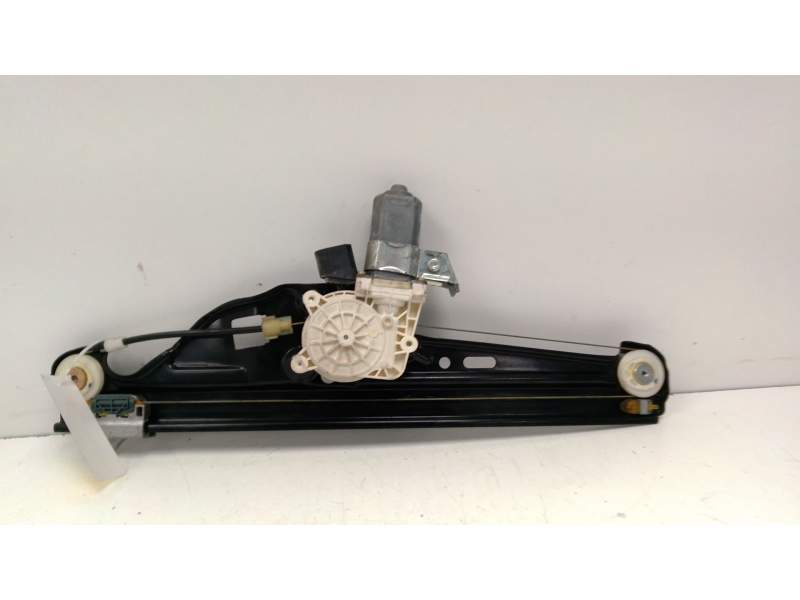 Recambio de elevalunas trasero derecho para bmw 5 (e60) 530 d referencia OEM IAM 7034388S 7075674E 