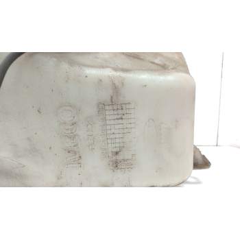 Recambio de deposito limpia para iveco daily vi furgoneta 33s16, 35s16, 35c16, 40c16, 50c16 referencia OEM IAM 5801565973  