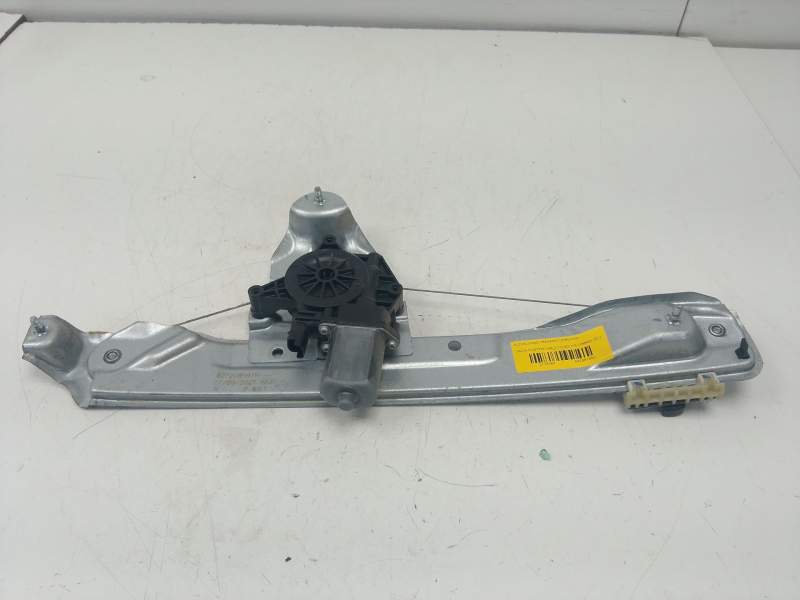 Recambio de elevalunas trasero derecho para dacia duster (hm_) 1.5 dci 115 (hmad) referencia OEM IAM 82720859R  