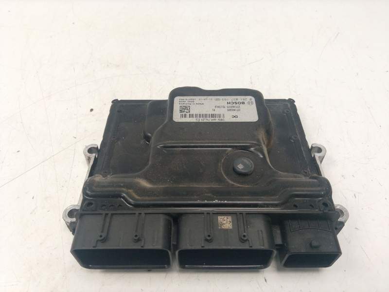 Recambio de centralita motor uce para dacia duster (hm_) 1.5 dci 115 (hmad) referencia OEM IAM 0281037163  