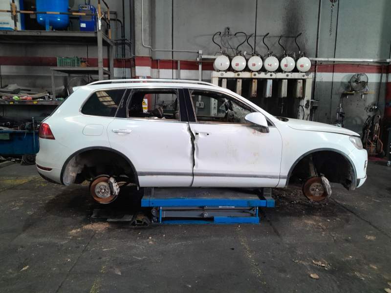 VOLKSWAGEN TOUAREG (7P5, 7P6)