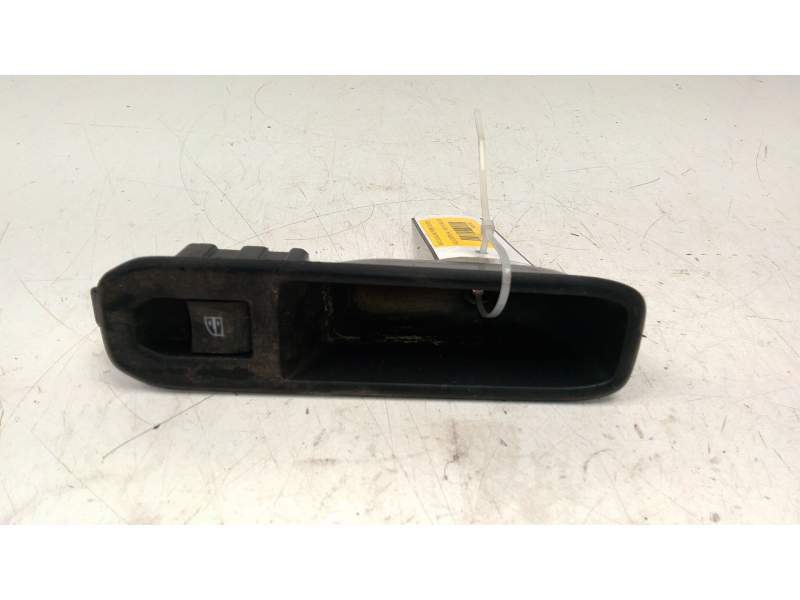 Recambio de mando elevalunas trasero izquierdo para dacia duster (hm_) 1.5 dci 115 (hmad) referencia OEM IAM 829606755  