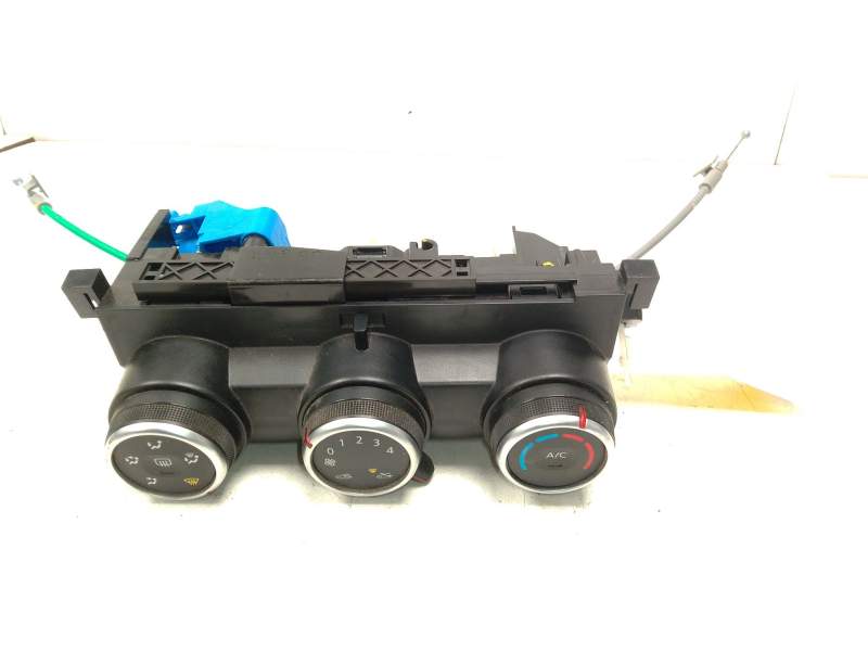 Recambio de mando calefaccion aire acondicionado para dacia duster (hm_) 1.5 dci 115 (hmad) referencia OEM IAM T679805  