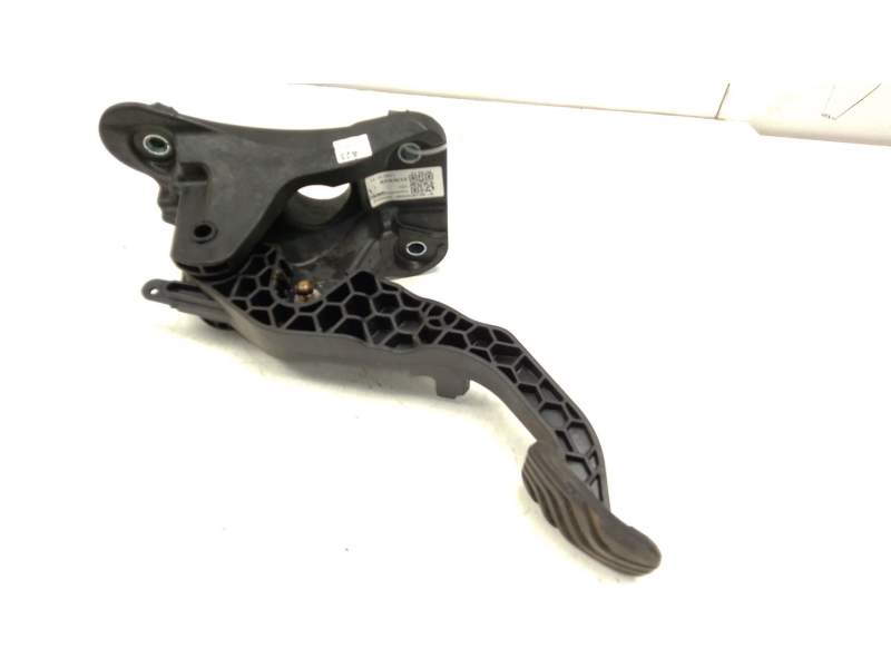 Recambio de pedal embrague para dacia duster (hm_) 1.5 dci 115 (hmad) referencia OEM IAM 465032674  