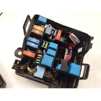 Recambio de caja reles fusibles para dacia duster (hm_) 1.5 dci 115 (hmad) referencia OEM IAM   