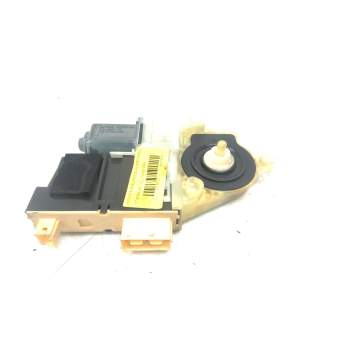 MOTOR ELEVALUNAS DELANTERO DERECHO 9681574880 