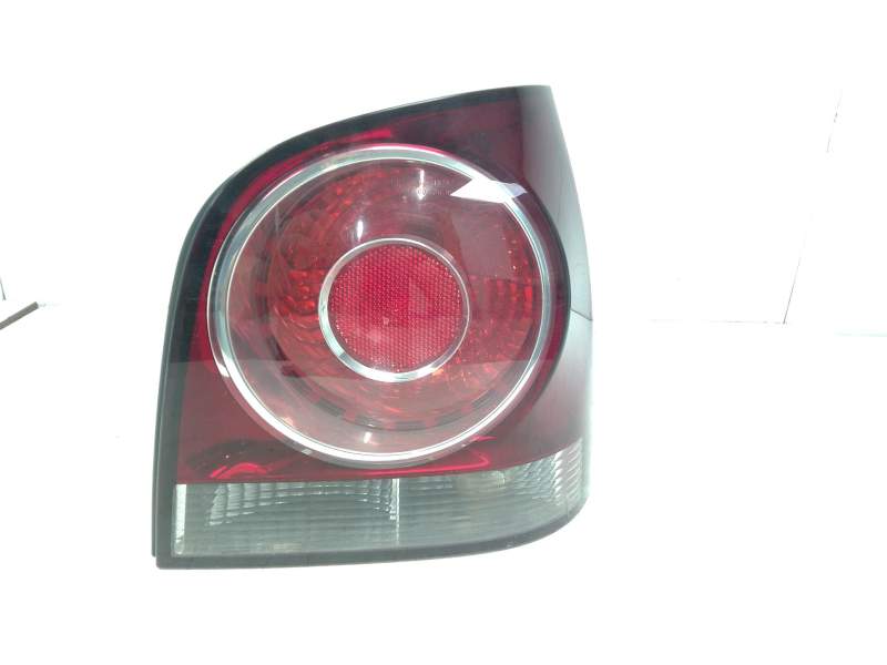 Recambio de piloto trasero derecho para volkswagen polo iv (9n_, 9a_) 1.4 16v referencia OEM IAM 965348  