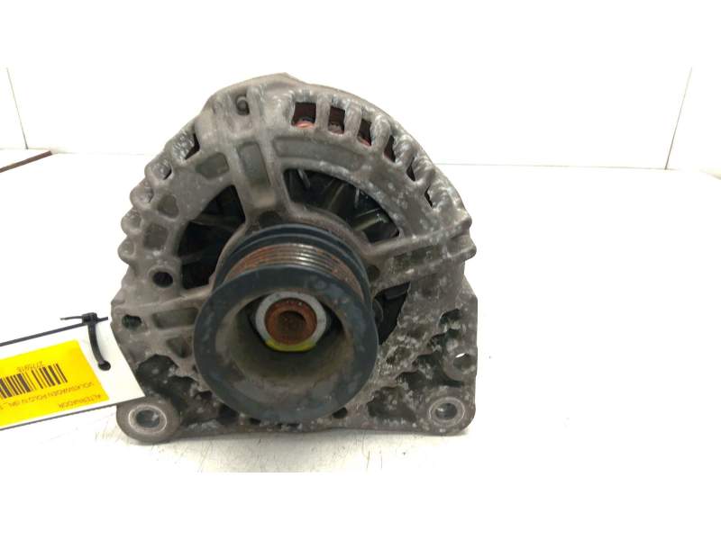 Recambio de alternador para volkswagen polo iv (9n_, 9a_) 1.4 16v referencia OEM IAM 037903025M  