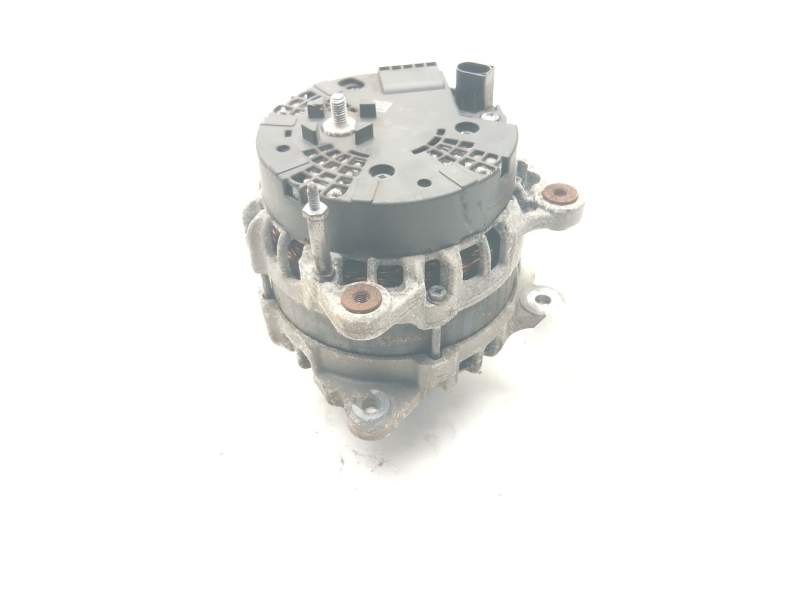 Recambio de alternador para volkswagen passat b7 (362) 2.0 tdi referencia OEM IAM 03L903024F  