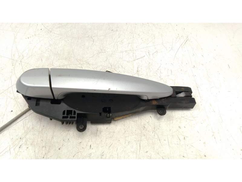 Recambio de maneta exterior delantera derecha para bmw x3 (f25) xdrive 20 d referencia OEM IAM 7207694  