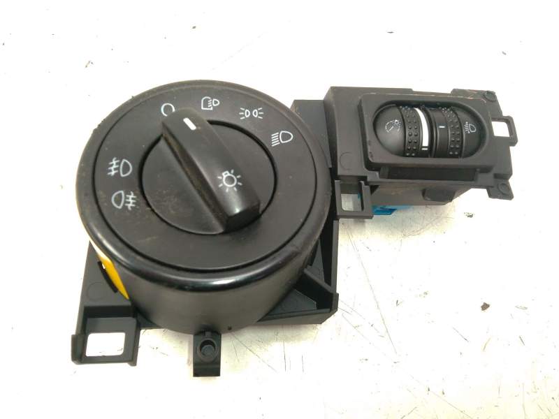Recambio de mando luces para volkswagen touareg (7la, 7l6, 7l7) 2.5 r5 tdi referencia OEM IAM 7L6858903  