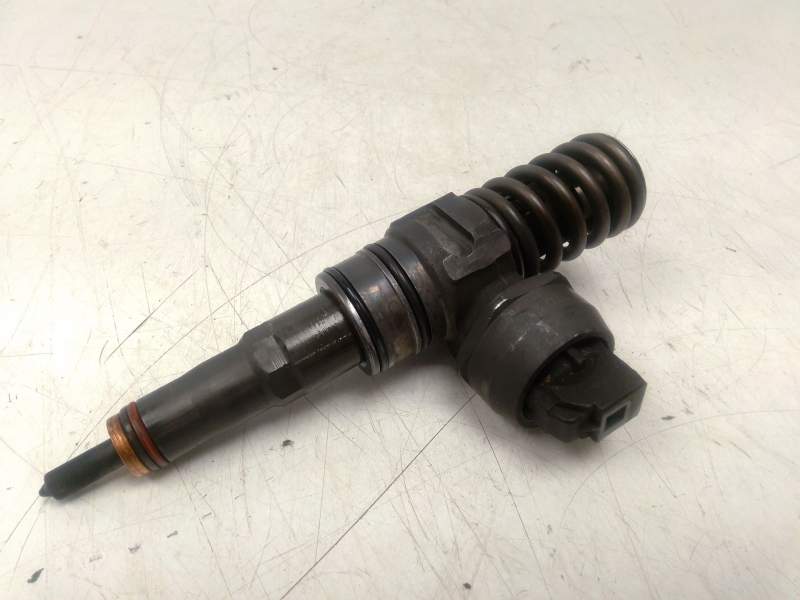 Recambio de inyector para volkswagen touareg (7la, 7l6, 7l7) 2.5 r5 tdi referencia OEM IAM 07Z130073  