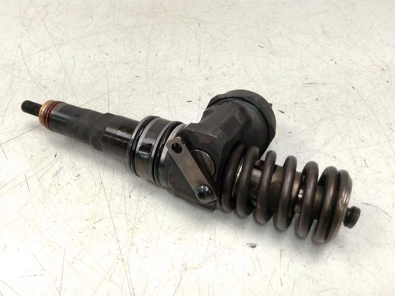 Recambio de inyector para volkswagen touareg (7la, 7l6, 7l7) 2.5 r5 tdi referencia OEM IAM 07Z130073  