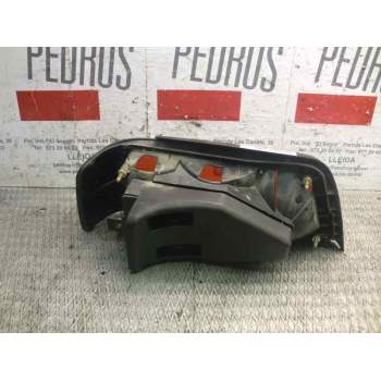 Recambio de piloto trasero derecho para peugeot 405 berlina stdt referencia OEM IAM 45110  