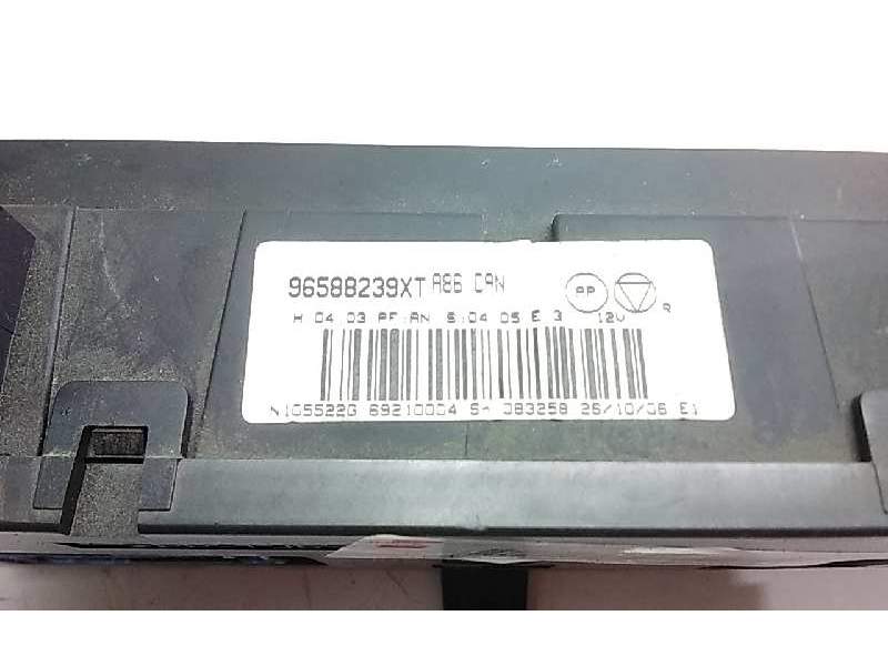 Recambio de mando climatizador para citroën c3 1.4 collection referencia OEM IAM 96588239XT  